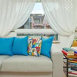 Ilia's House 아파트